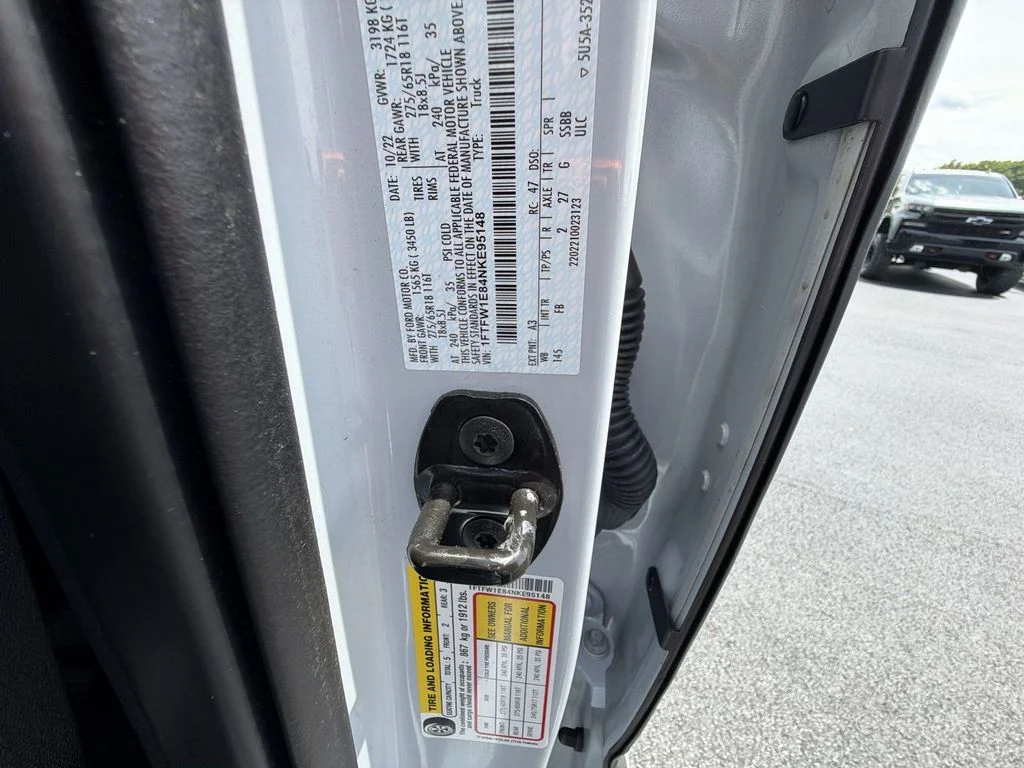 Used 2022 White Ford XLT image 19