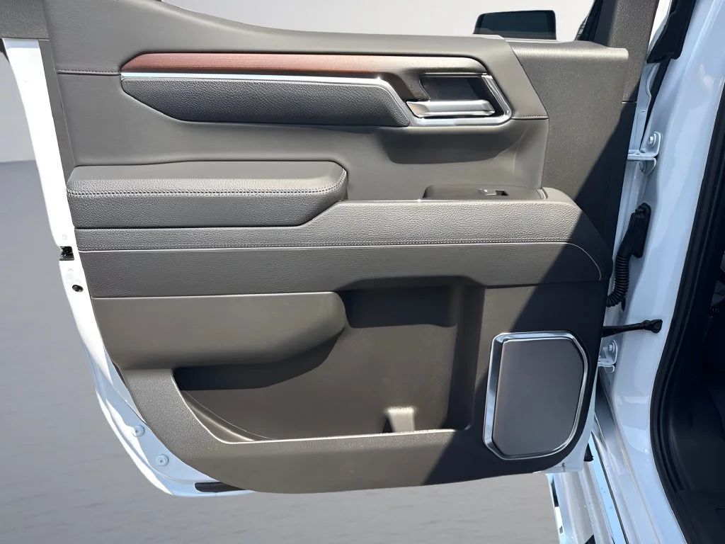 New 2026 Glacier White Tricoat GMC Denali image 30