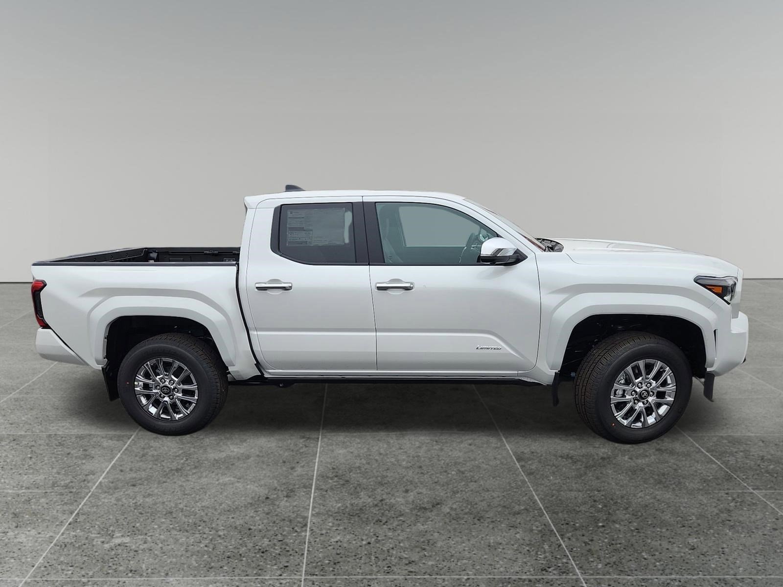 2026 Toyota Tacoma Limited - Photo 8