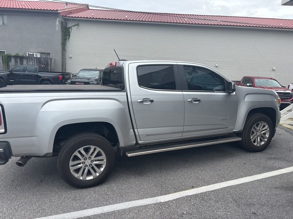 Used 2018 Silver GMC SLT image 2