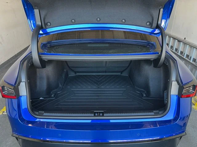 Used 2025 Ultrasonic Blue 2.0 Lexus 500 F SPORT Performance image 21