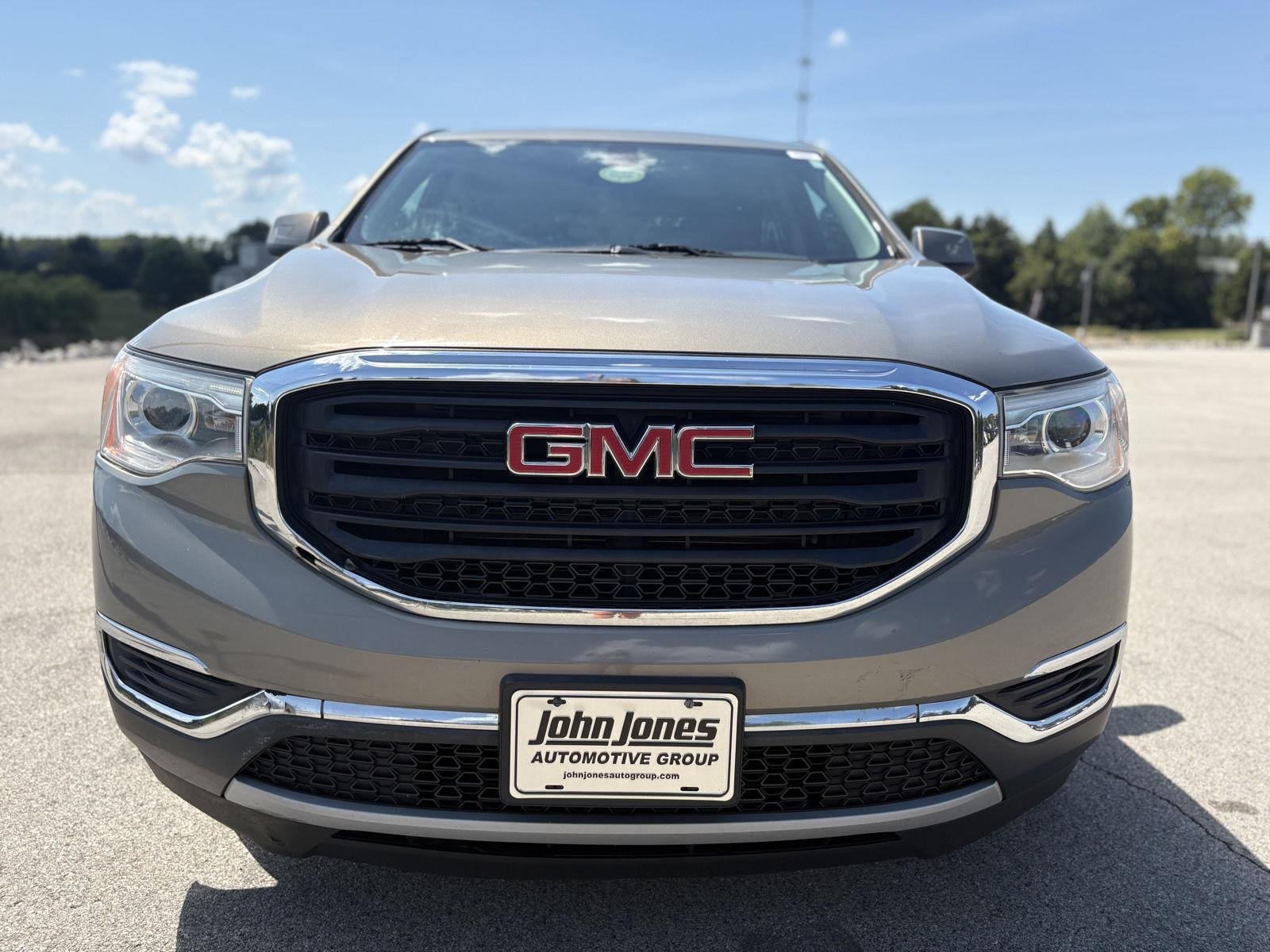 Used 2019 Pepperdust Metallic GMC SLE image 16