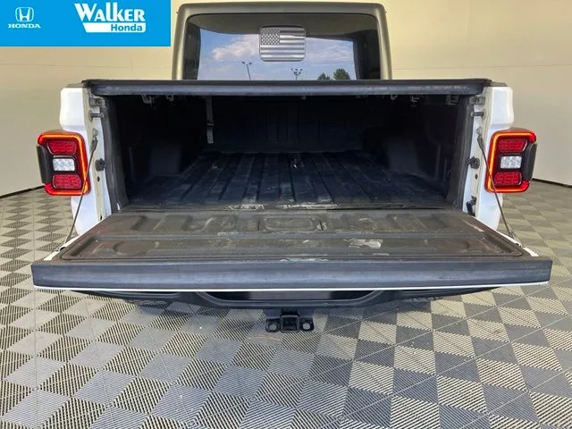 Used 2021 Bright White Clearcoat Jeep Rubicon image 38