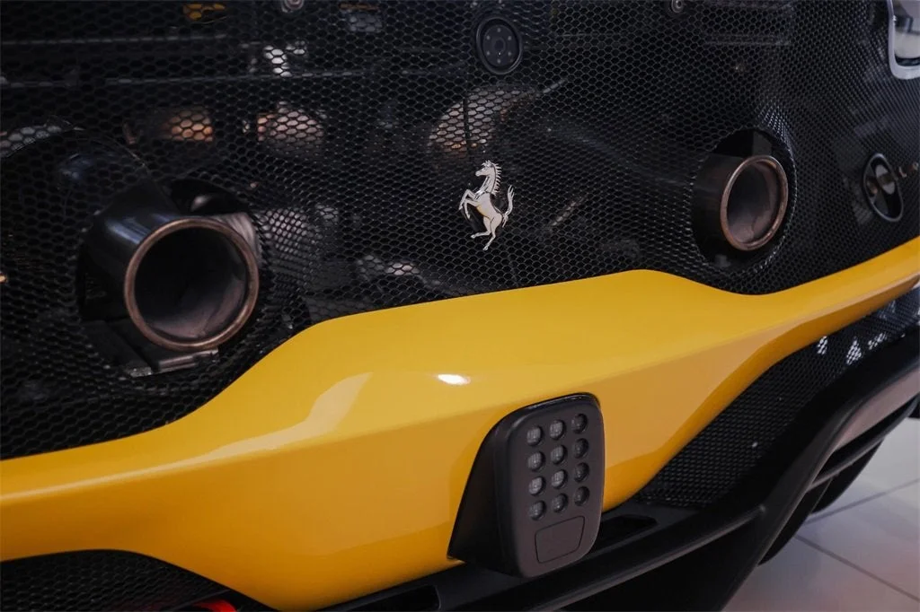 Used 2023 Giallo Modena Ferrari  image 16