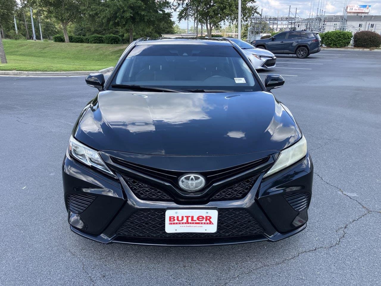 Used 2019 Black (Midnight Black Metallic) Toyota SE image 8