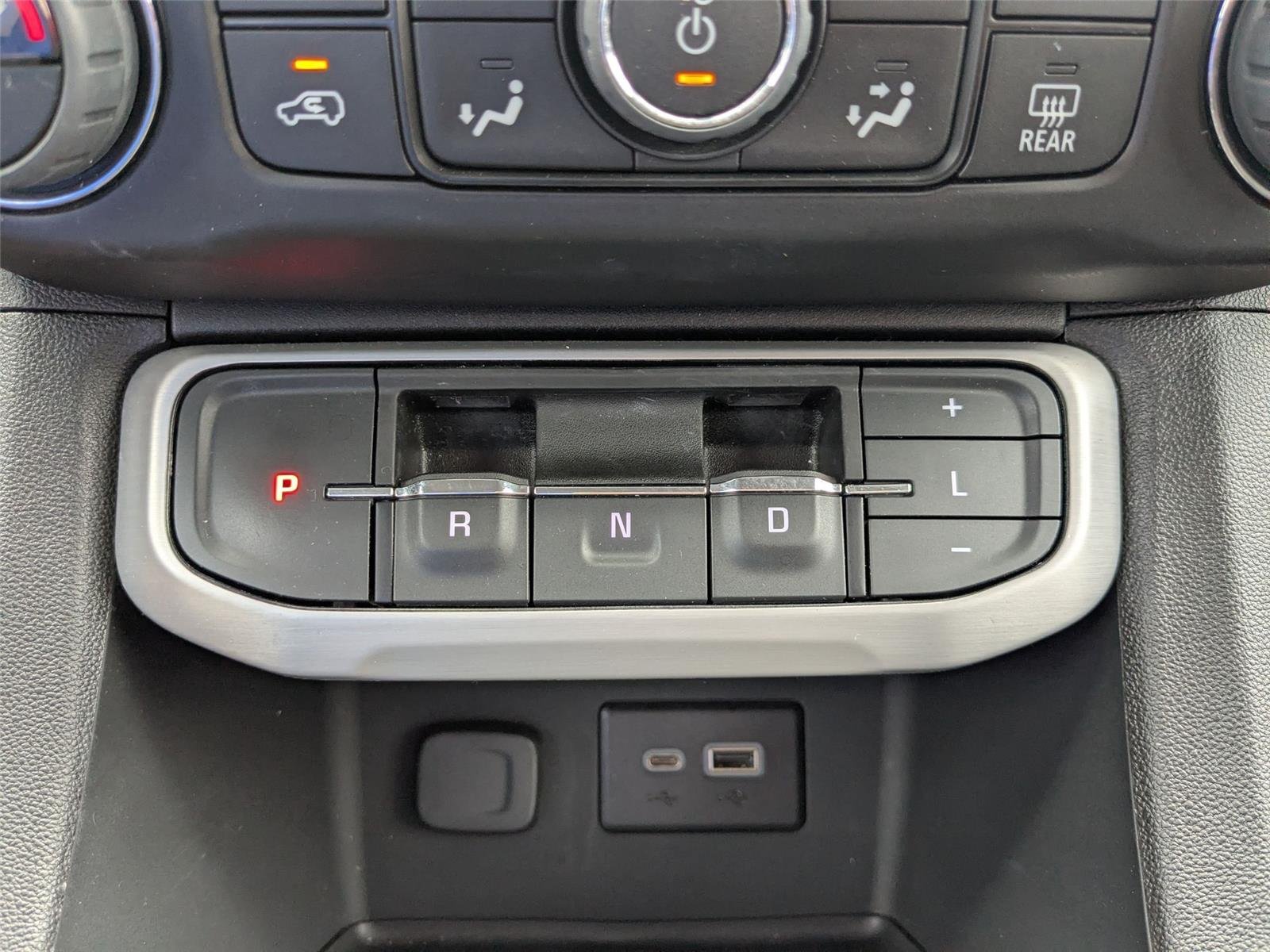 Used 2023 Summit White GMC SLE image 15