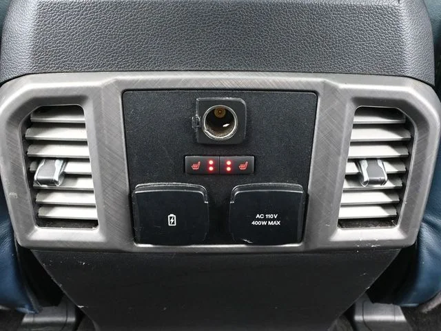 Used 2018 Blue Ford Limited image 39