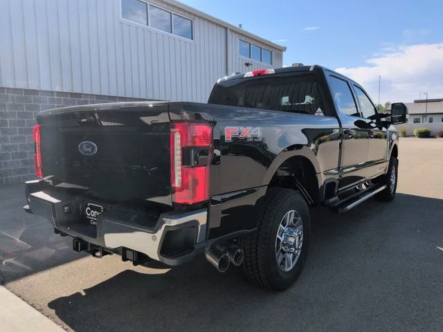 New 2026 Agate Black Metallic Ford Lariat image 3