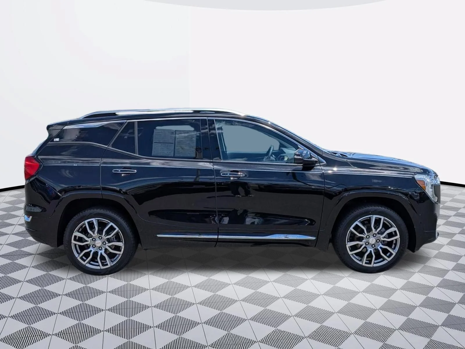 Used 2024 Ebony Twilight Metallic GMC Denali image 4