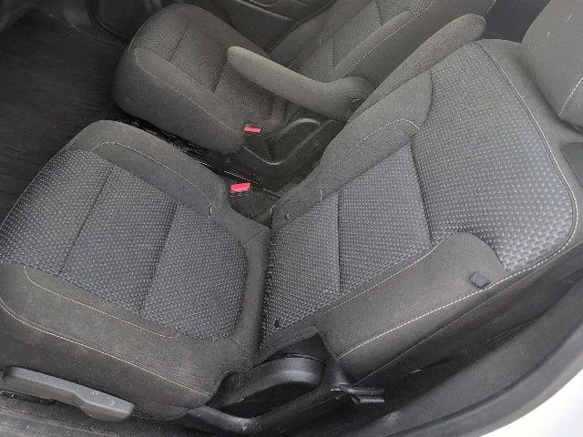 Used 2020 White GMC SLE image 17