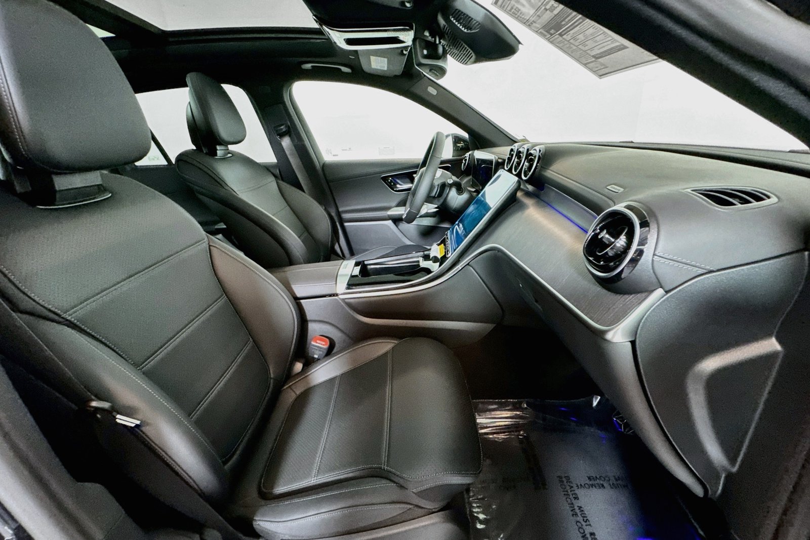 New 2027 Black Mercedes-Benz GLC 300 image 26