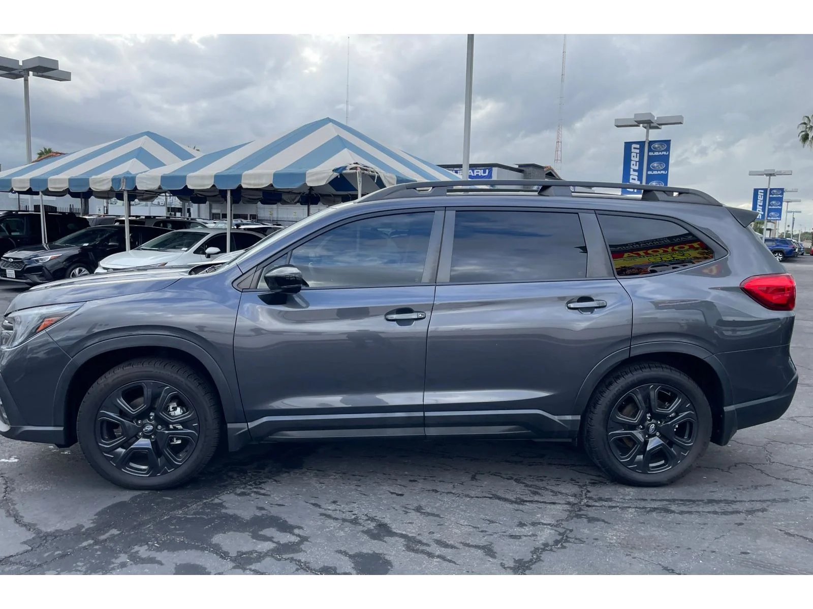 Used 2024 Magnetite Gray Metallic Subaru Onyx Edition image 2