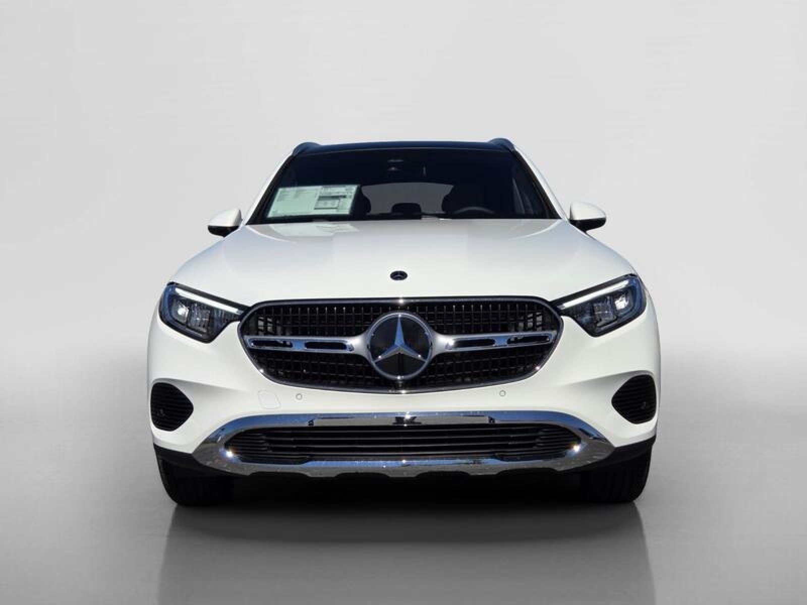 New 2027 Polar White Mercedes-Benz GLC 300 SUV image 9