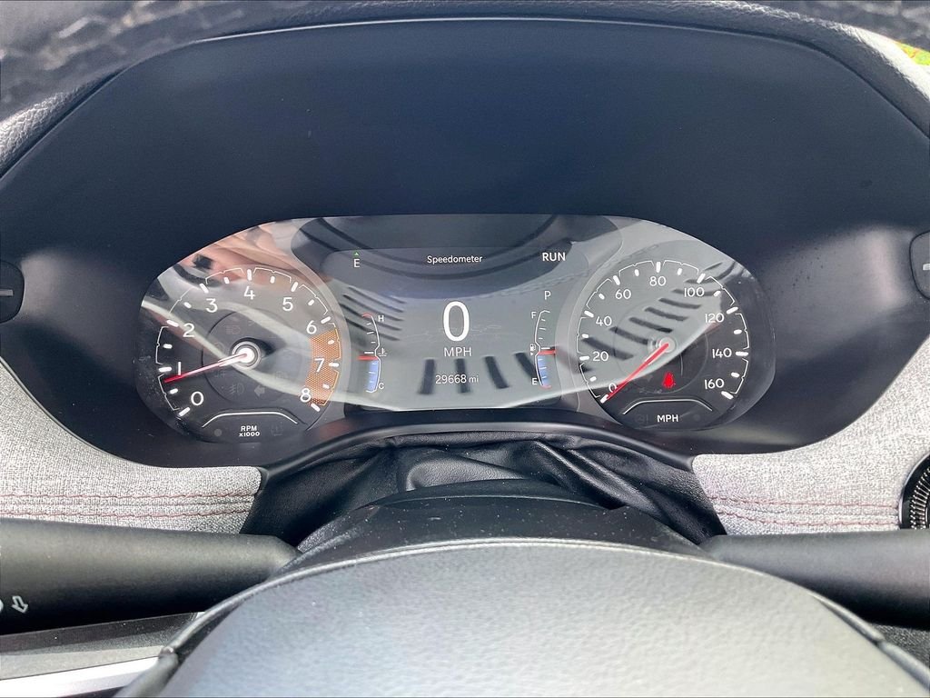 Used 2024 Gray Jeep Latitude Lux image 23