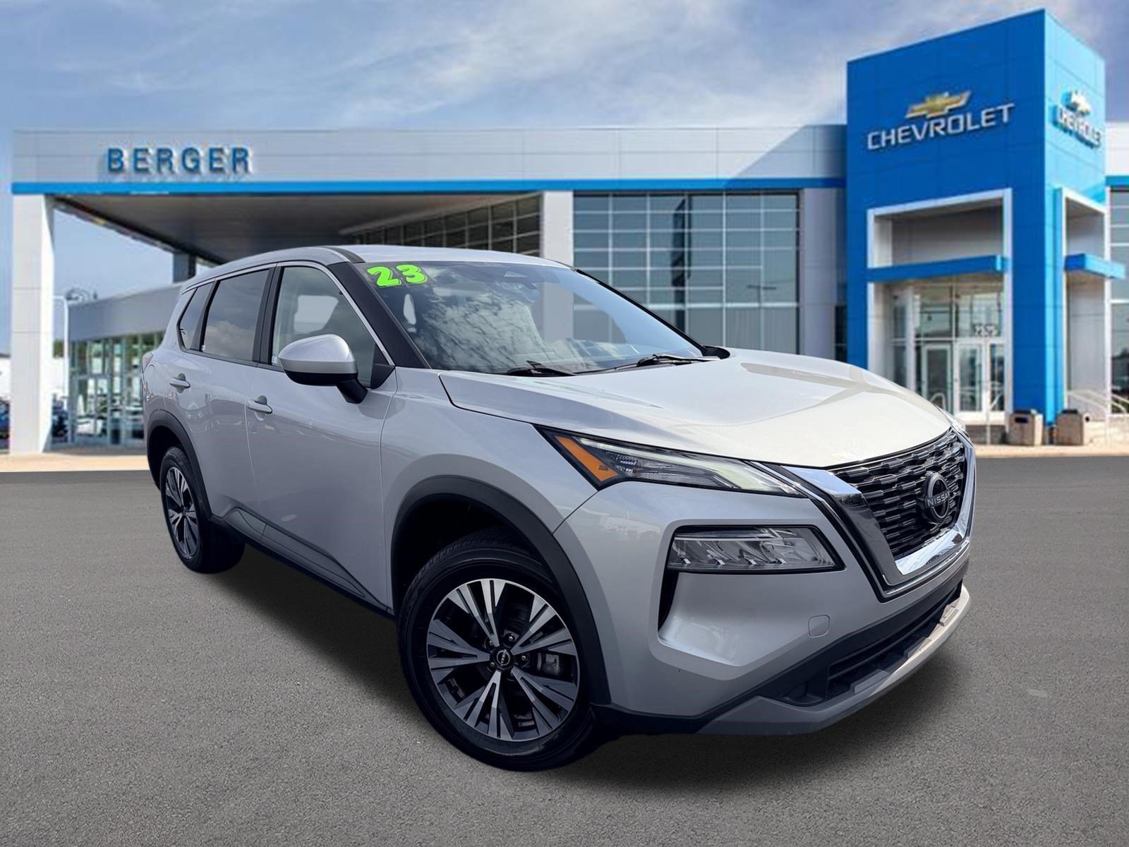 2023 Nissan Rogue SV AWD's photo