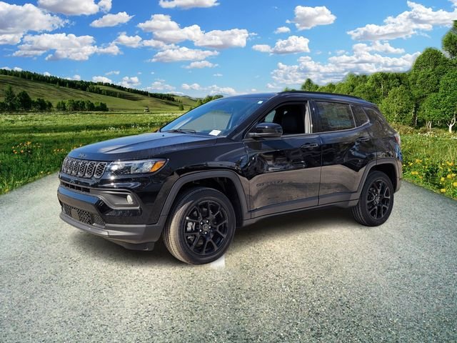 New 2026 Diamond Black Crystal Pearl-Coat Exterior Paint Jeep Latitude image 2