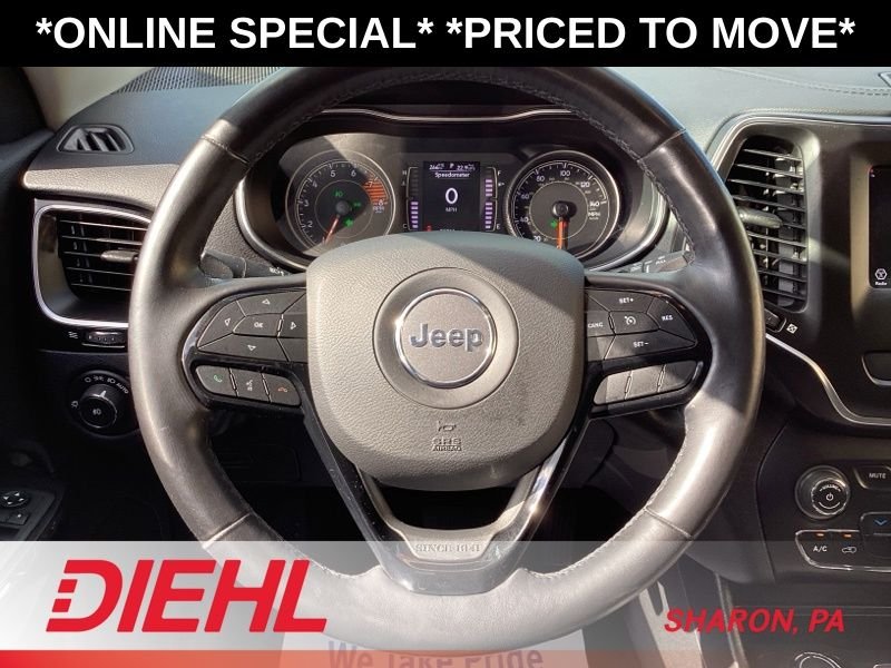 Used 2020 Black Jeep Latitude Plus image 32