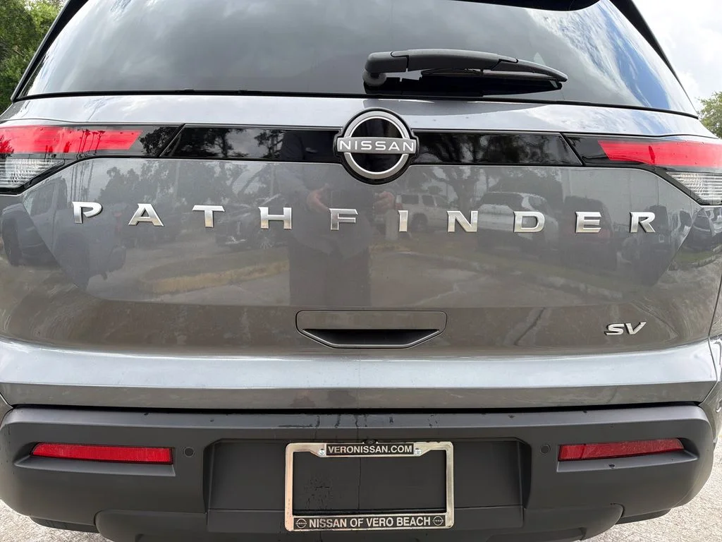 2023 Nissan Pathfinder SV - Photo 10
