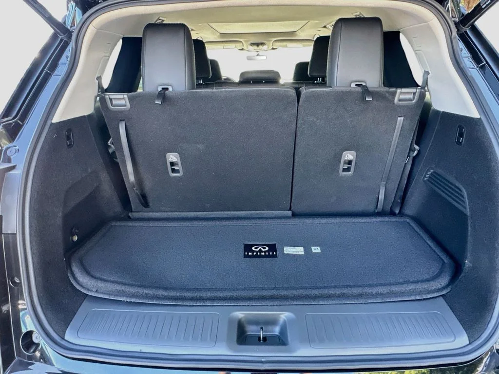 New 2027 MINERAL BLACK INFINITI Luxe FWD image 27