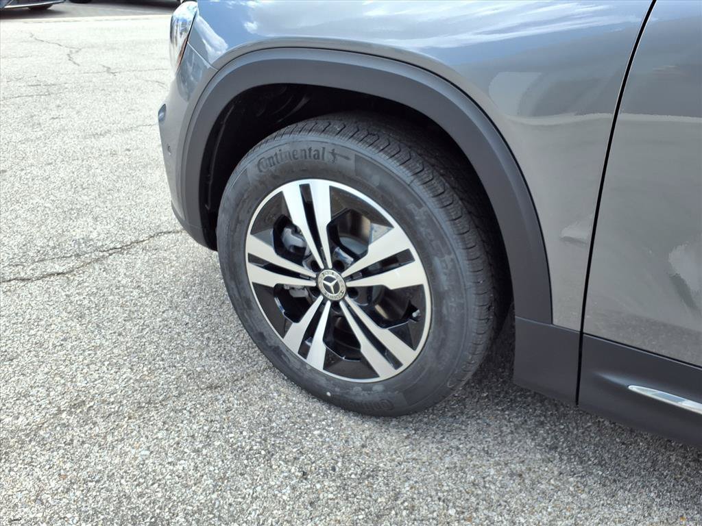 New 2026 Mountain Grey Met Mercedes-Benz GLB 250 image 9