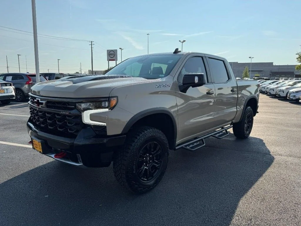 Used 2023 Beige Chevrolet ZR2 image 8