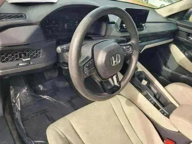 Used 2024  Honda EX image 12