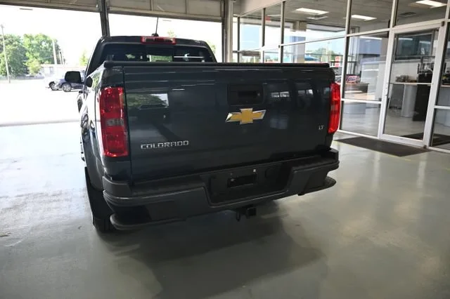 Used 2019 SHADOW GRAY METALLIC Chevrolet 2WD LT image 6