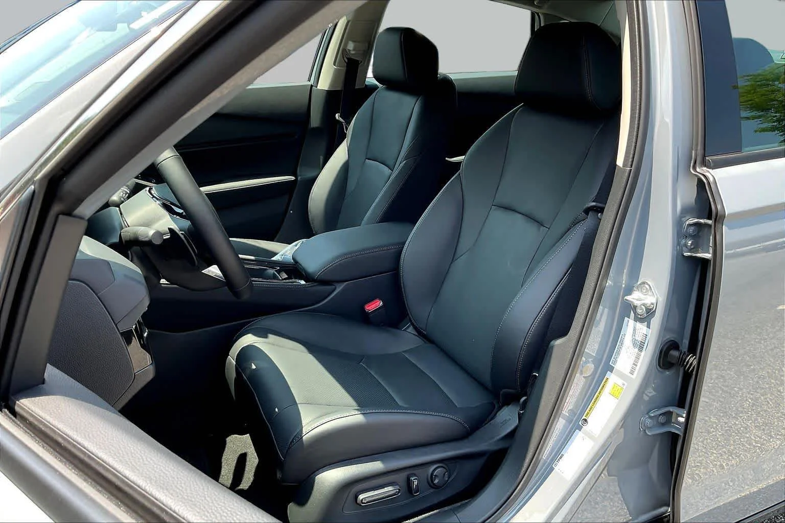 New 2026 Urban Gray Pearl Honda Touring image 9