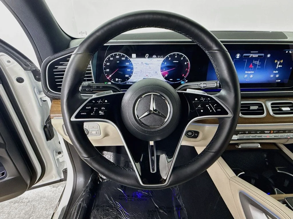 Used 2025 White Mercedes-Benz GLS 450 image 11