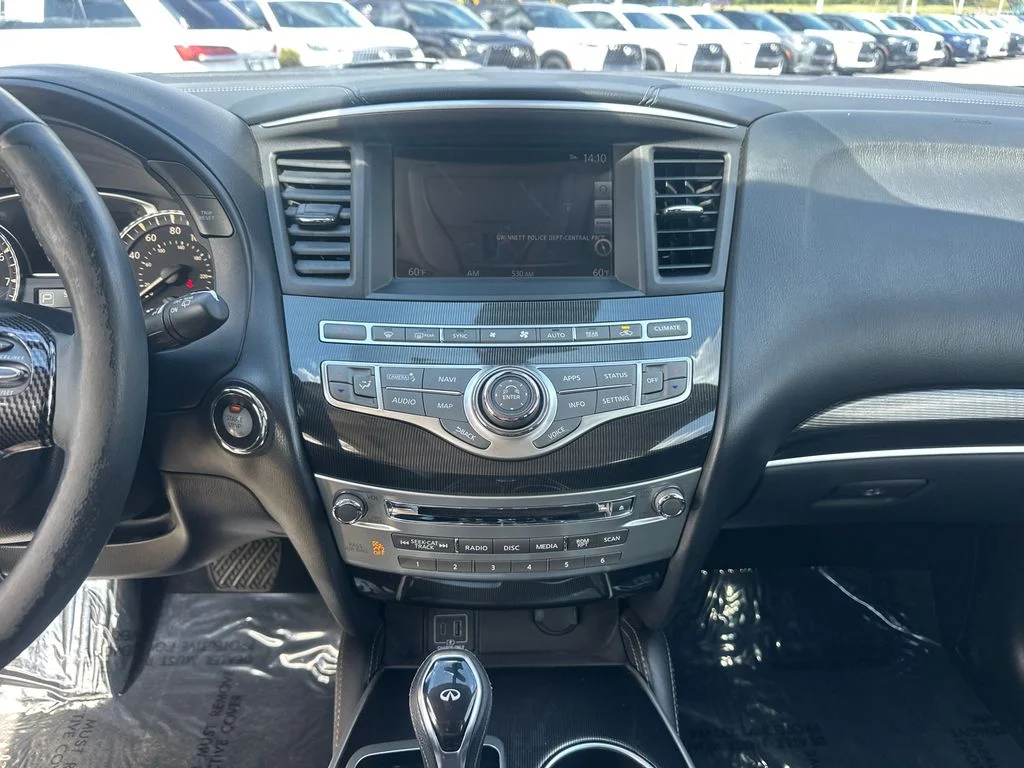 Used 2020 Black INFINITI LUXE image 24