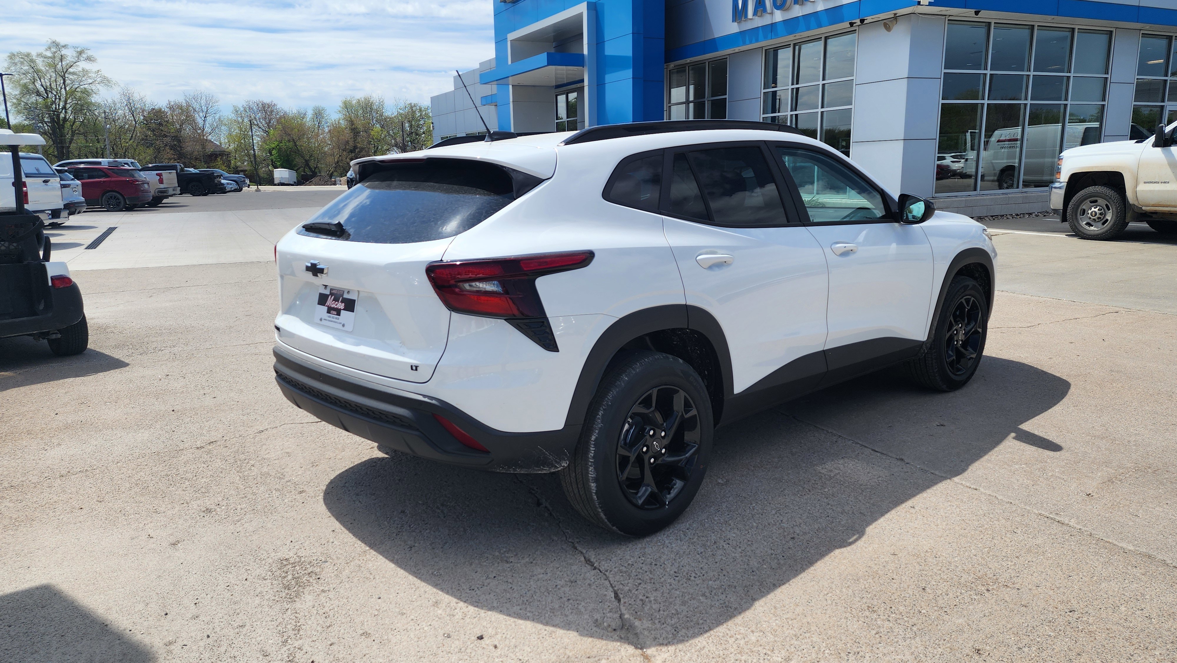 New 2026 Summit White Chevrolet LT image 5