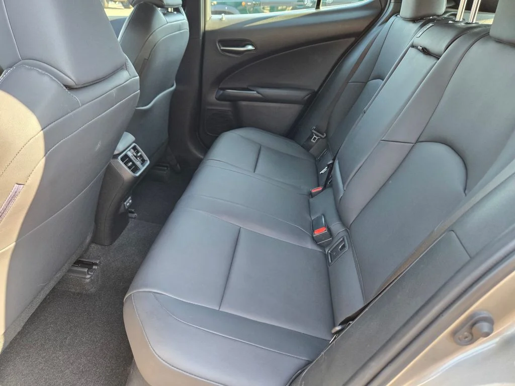 Used 2022 Silver Lexus 250h Base image 14