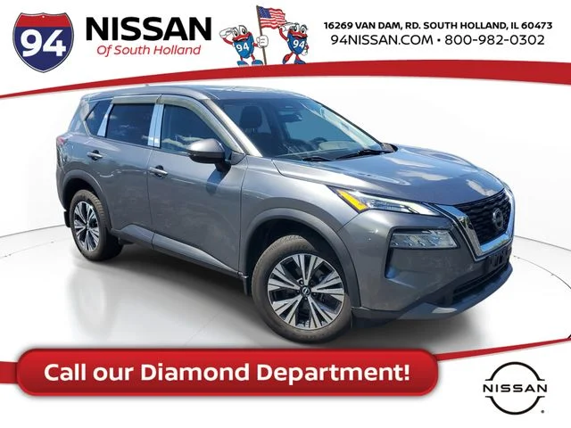Used 2022 Gray Nissan SV image 1