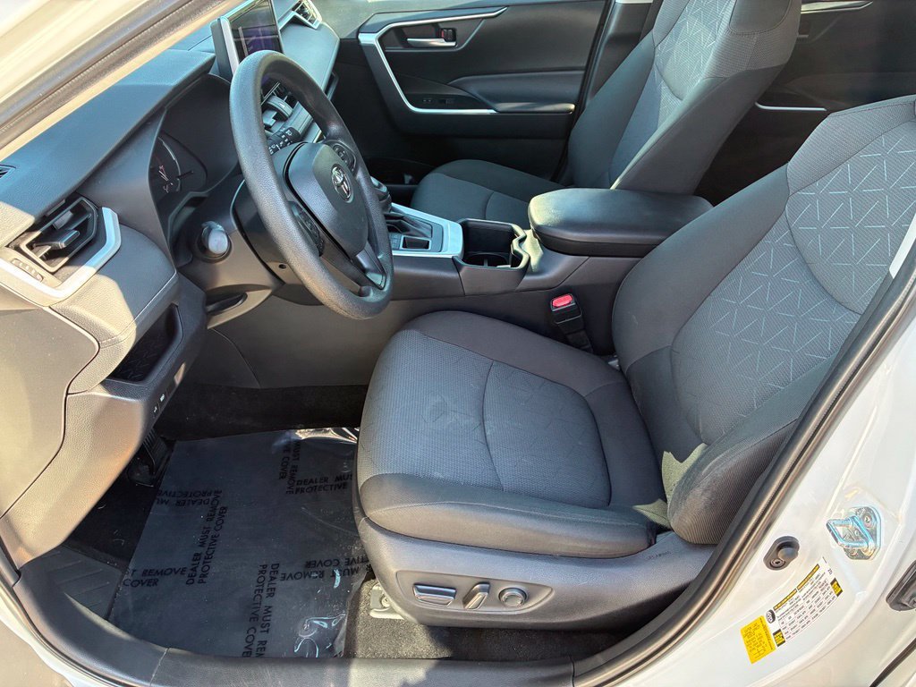 Used 2025 White Toyota XLE image 15