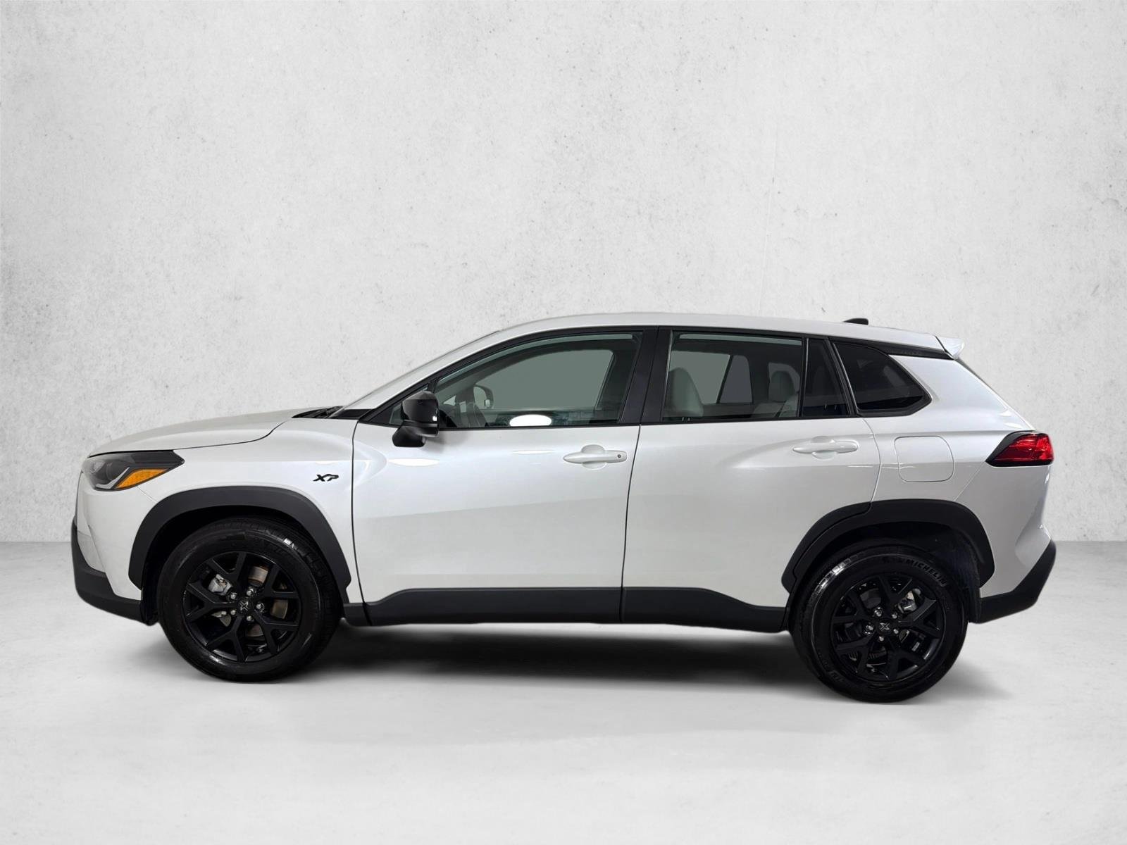 Certified Used 2025 Wind Chill Pearl Toyota L image 6