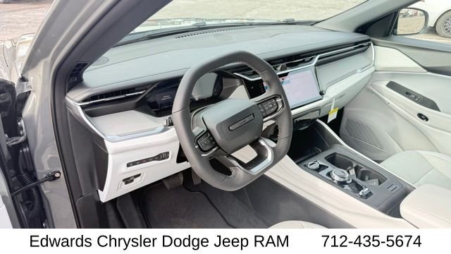 New 2026 Sting-Gray Clear-Coat Exterior Paint Jeep Laredo image 13