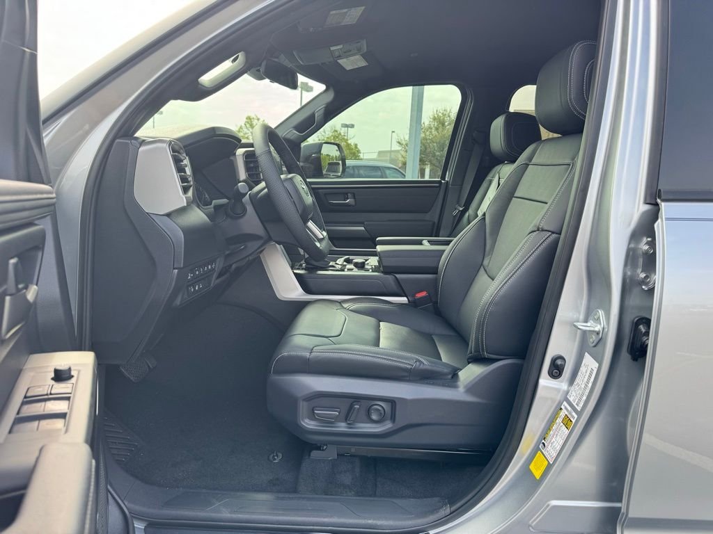 2026 Toyota Tundra SR5 - Photo 14