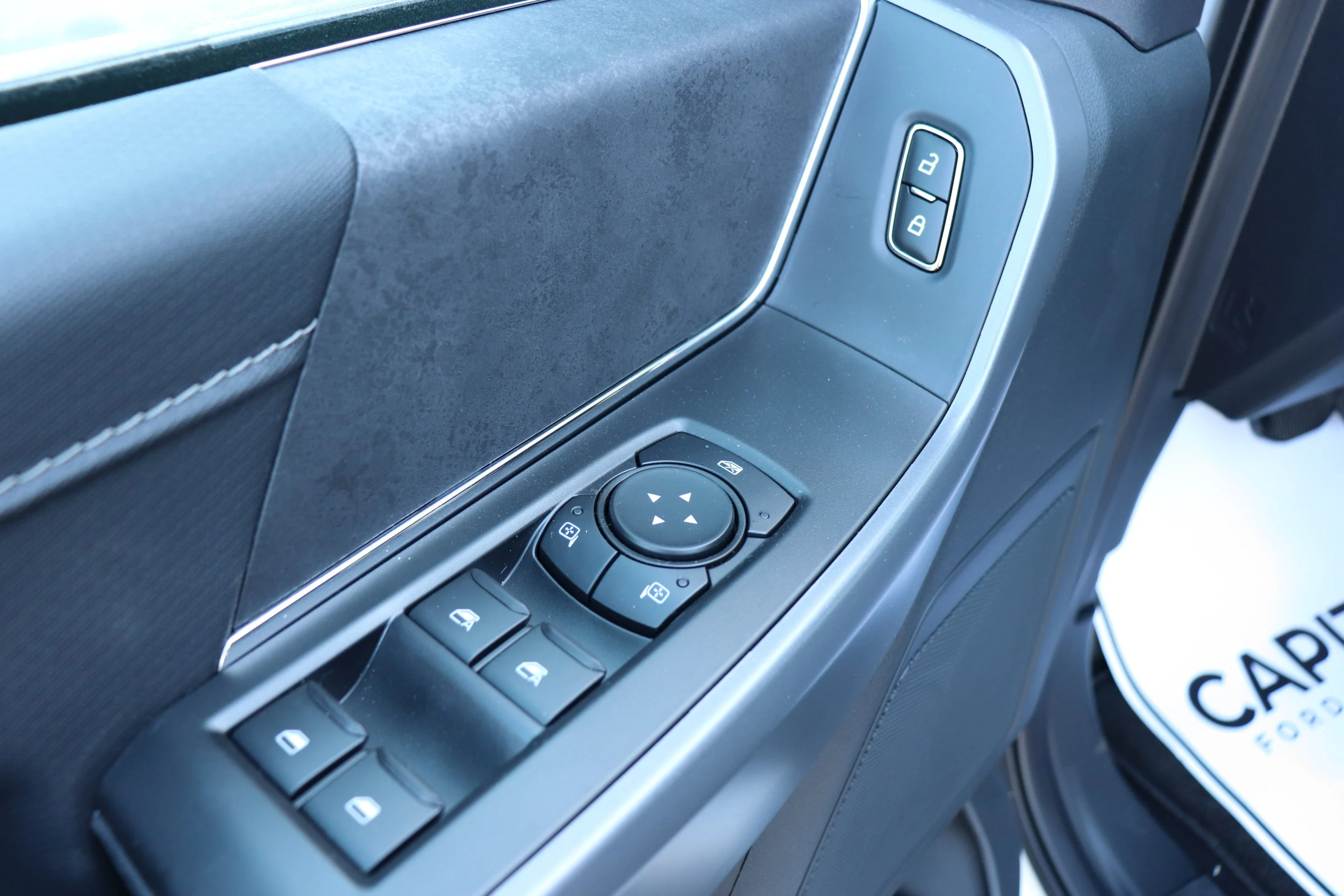 New 2026 OXFORD WHITE Ford XLT image 11