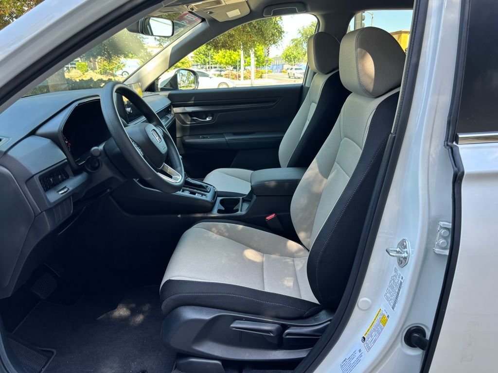New 2026 Platinum White Pearl Honda LX image 9