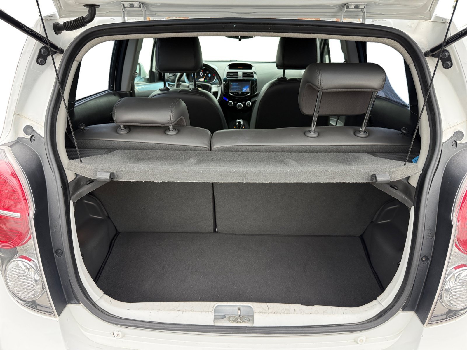Used 2014 Summit White Chevrolet 2LT image 17