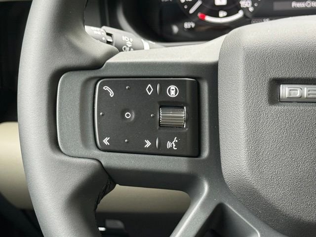New 2026 Woolstone Green LAND ROVER X-Dynamic SE image 23