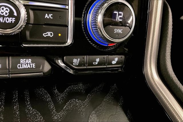 2021 GMC Yukon Denali - Photo 35