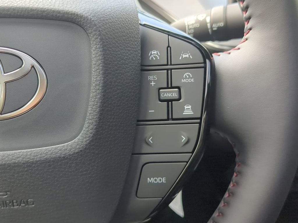 2025 Toyota Prius XSE - Photo 26