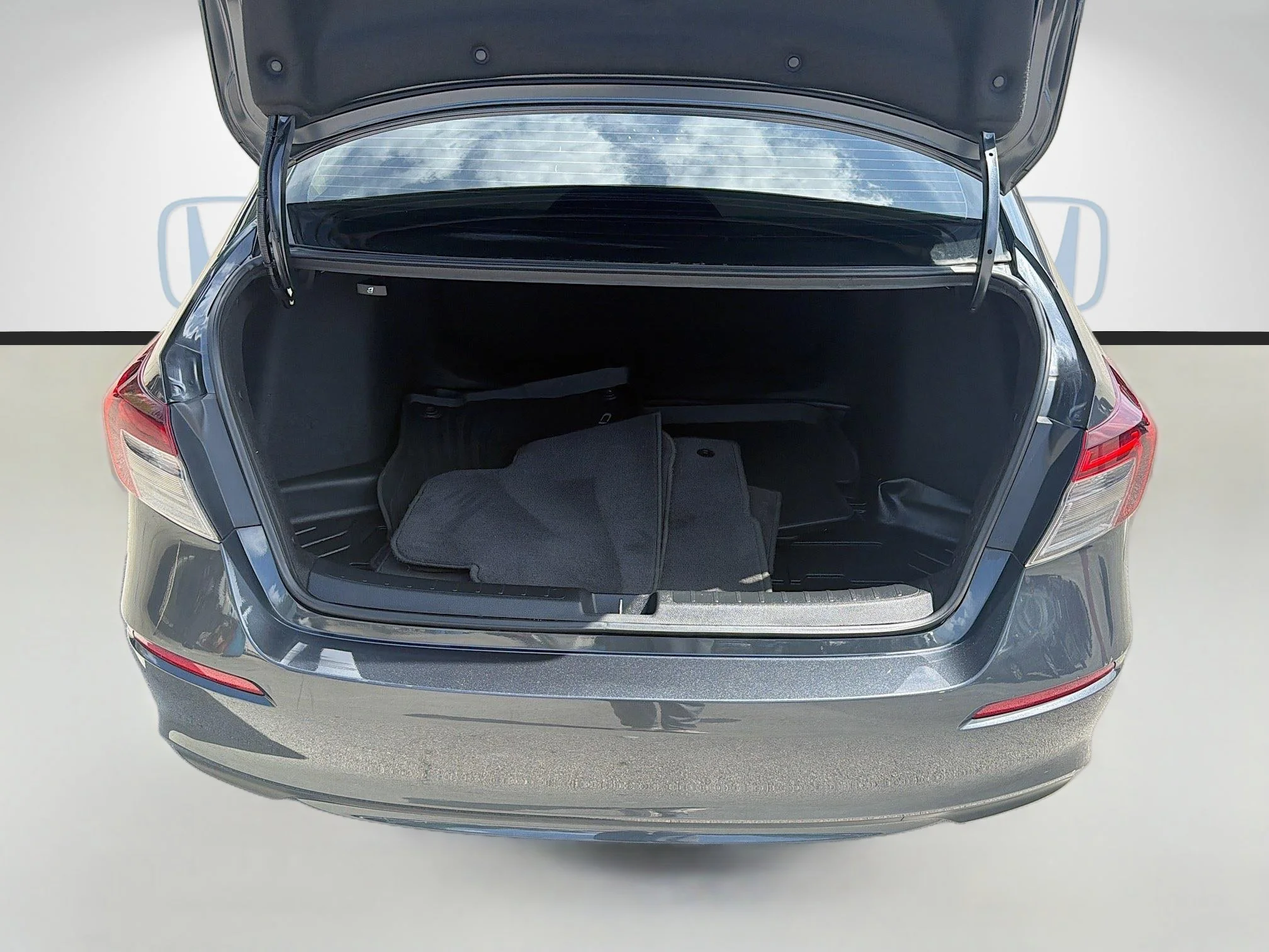2025 Honda Civic LX - Photo 25