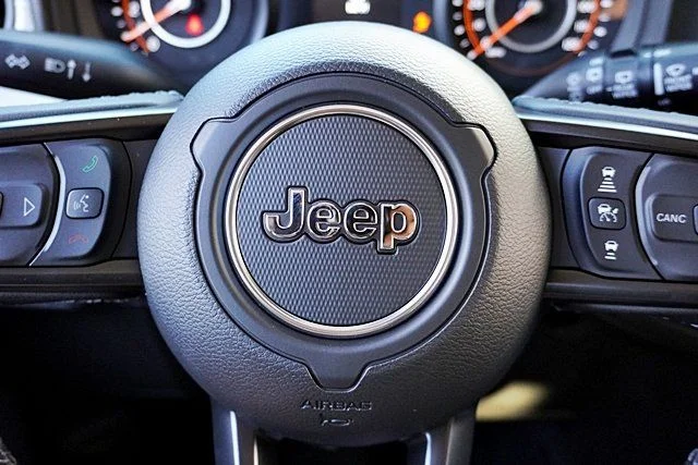 New 2026 Anvil Clear-Coat Exterior Paint Jeep Sport S image 40