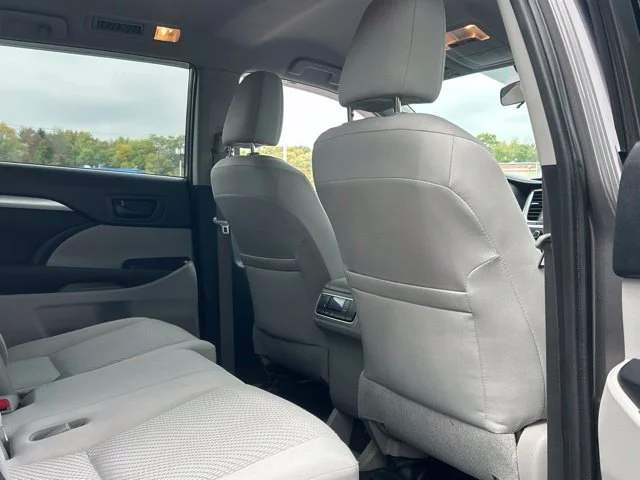 Used 2019 Gray Toyota LE image 28