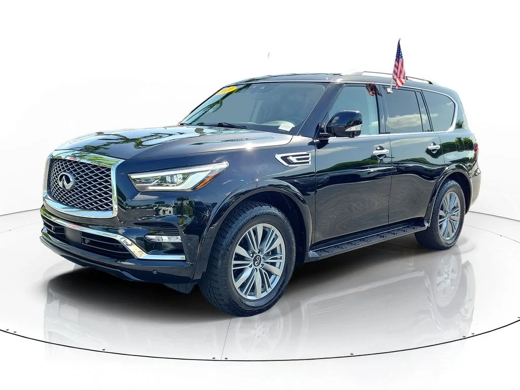 Used 2021 Black INFINITI LUXE image 4