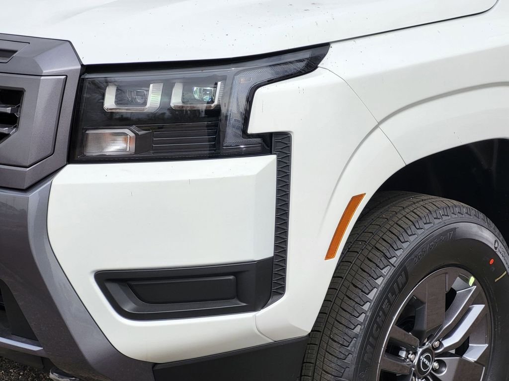 New 2026 Glacier White Nissan SV image 5