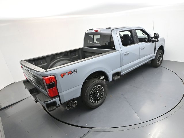 New 2026 Glacier Gray Metallic Tri-Coat Ford F-250® Platinum® image 47