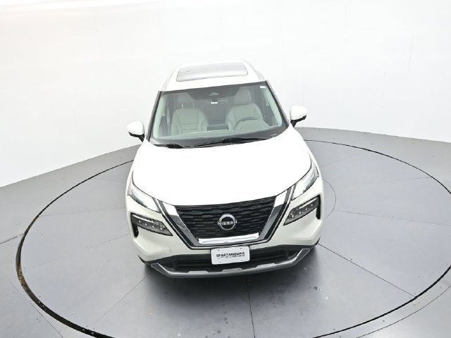 Used 2023 White Nissan SL image 19